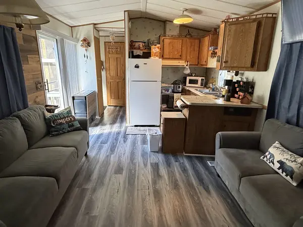 29-103 Woodhaven Lakes, Sublette, IL 61367