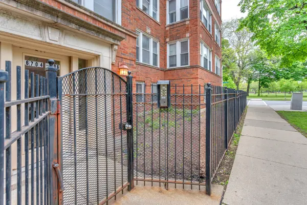 6706 S Ridgeland AVE #3C, Chicago, IL 60649