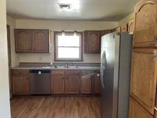 17724 Henry ST, Lansing, IL 60438