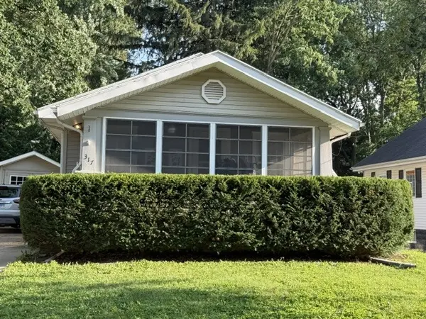 317 Glenn AVE, Normal, IL 61761