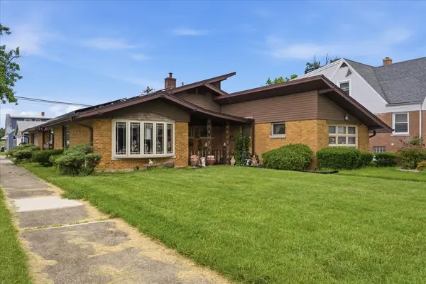 1556 Heidorn AVE, Westchester, IL 60154