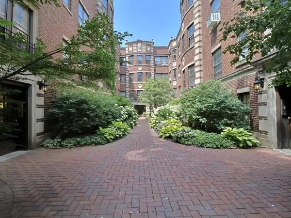 410 Ridge AVE #23-2, Evanston, IL 60202