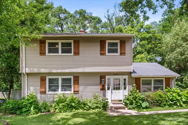 1108 Edwards AVE, St. Charles, IL 60174