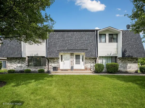 16212 Apple LN #1, Tinley Park, IL 60487