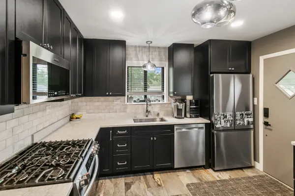383 PARK AVE, Wheeling, IL 60090
