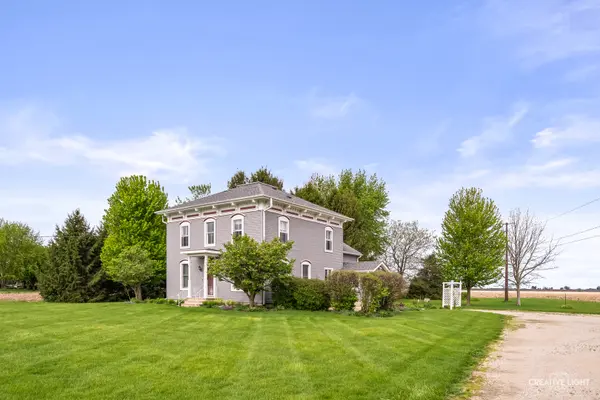 44W698 Scott RD, Sugar Grove, IL 60554