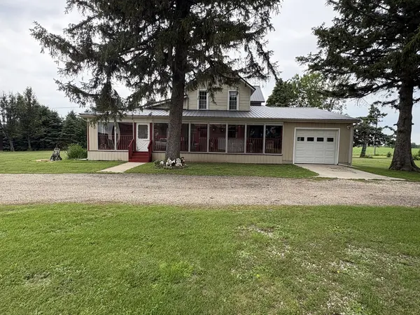 2563 Gurler RD, Rochelle, IL 61068