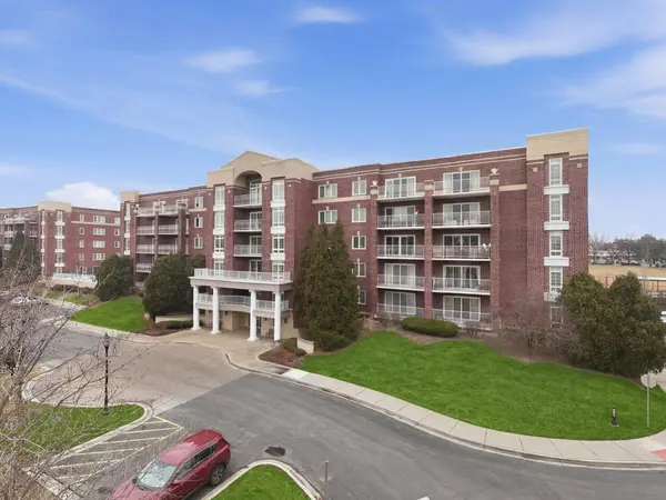 7081 W Touhy AVE #407, Niles, IL 60714