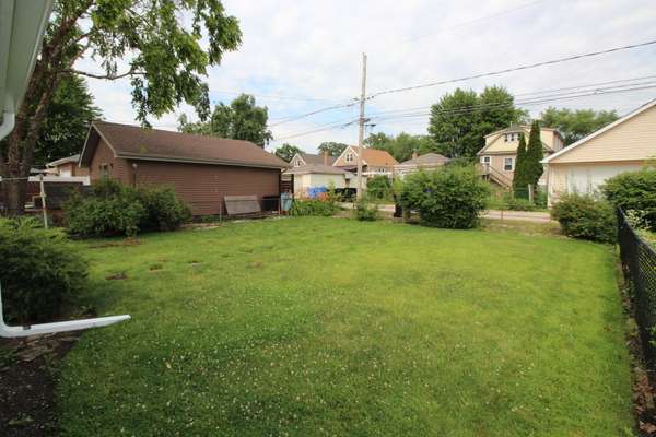 5615 S Nordica AVE, Chicago, IL 60638