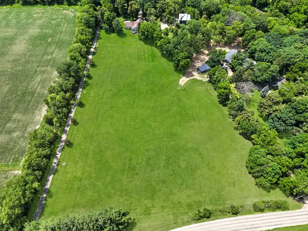 2579 W Fairgrounds RD, Freeport, IL 61032