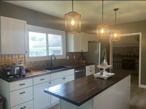 2305 N 1025 ST, Ramsey, IL 62080