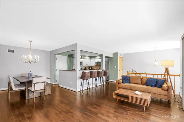 8316 Woodland DR #5, Darien, IL 60561