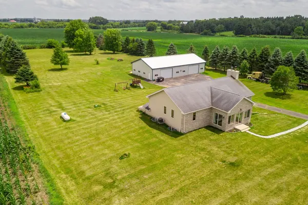16649 Beaverton RD, Capron, IL 61012