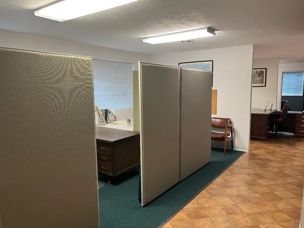 801 E Deyoung ST, Marion, IL 62959