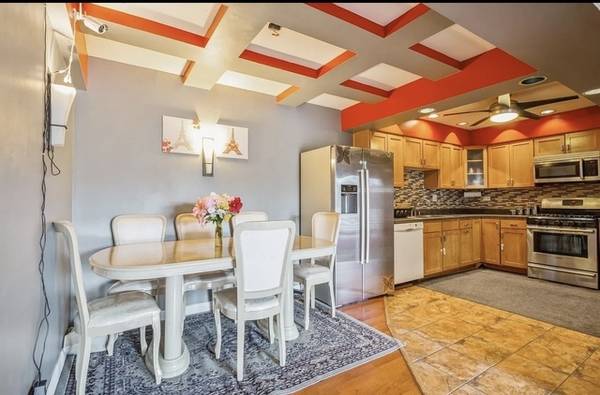 711 TIPPERARY CT #2D, Schaumburg, IL 60193