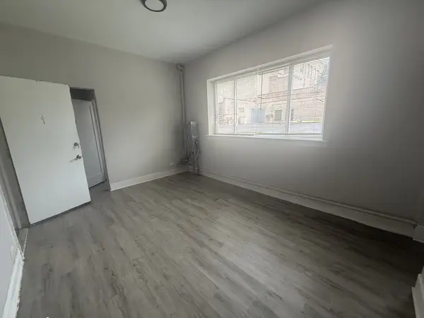 6912 N Ashland BLVD #411, Chicago, IL 60626
