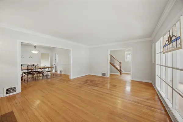 404 S Brainard AVE, La Grange, IL 60525