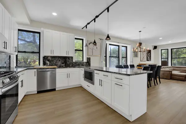 1400 W Flournoy ST #1, Chicago, IL 60607