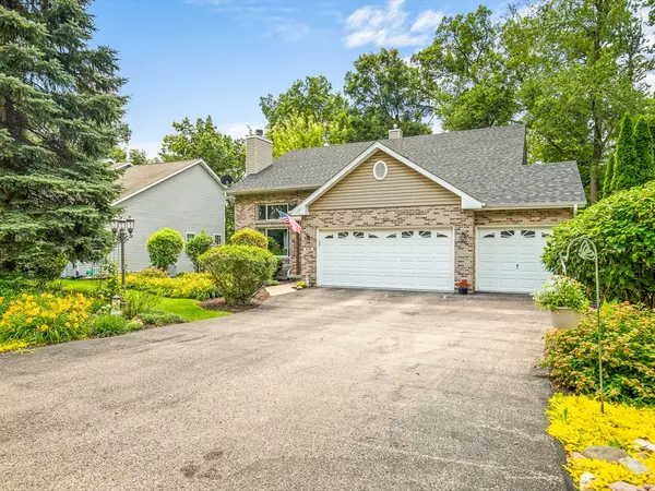 239 ROCHESTER RD, Poplar Grove, IL 61065