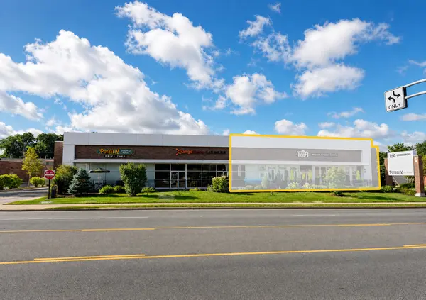 19 W Ogden AVE, Westmont, IL 60559