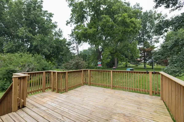 31714 Hollie LN, Kingston, IL 60145