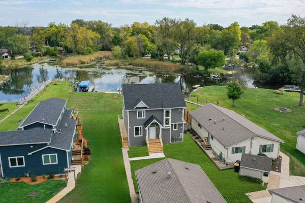 36825 N Lake ST, Ingleside, IL 60041