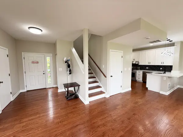 249 W Norwell LN, Round Lake, IL 60073