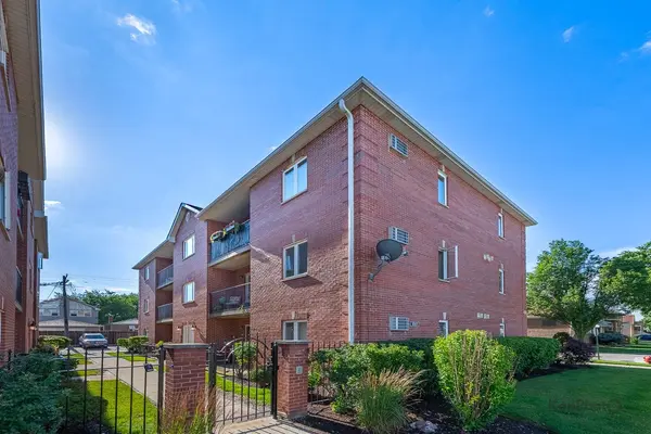 3001 N Oriole AVE #301, Chicago, IL 60707