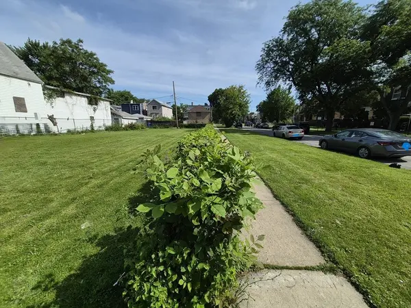 5404 W WALTON ST, Chicago, IL 60651