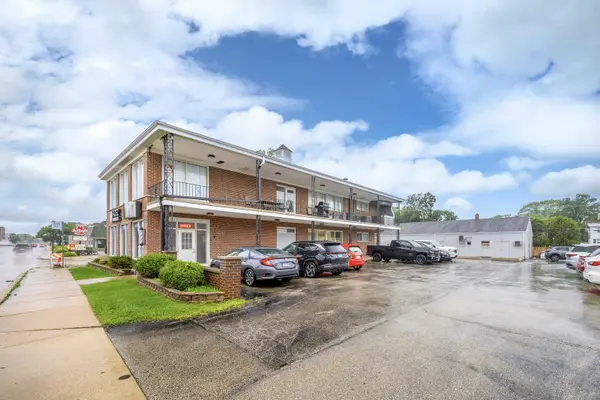 350 N York ST #2, Elmhurst, IL 60126