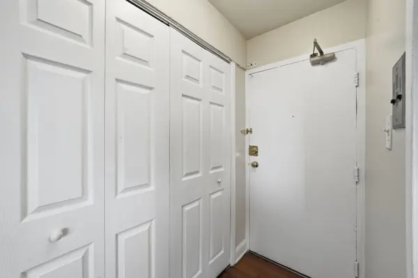 7337 S South Shore DR #1030, Chicago, IL 60649