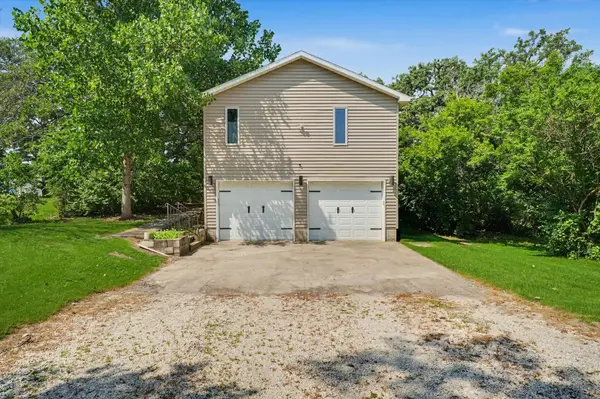 162 Iroquois TRL, Loda, IL 60948