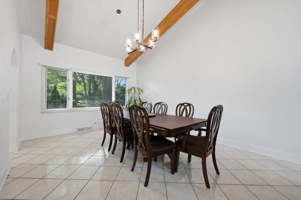 346 BUTTERNUT DR, Wood Dale, IL 60191