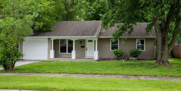 114 E Clark ST, Glenwood, IL 60425