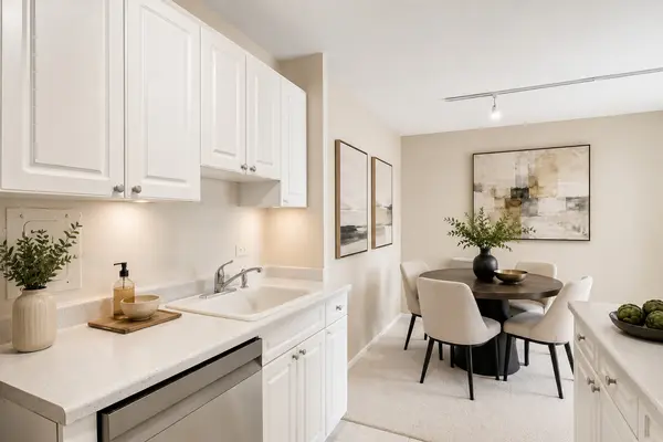 3440 N LAKE SHORE DR #12B, Chicago, IL 60657