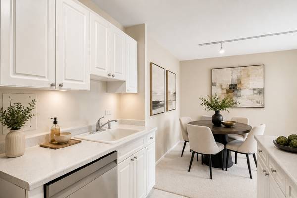 3440 N LAKE SHORE DR #12B, Chicago, IL 60657