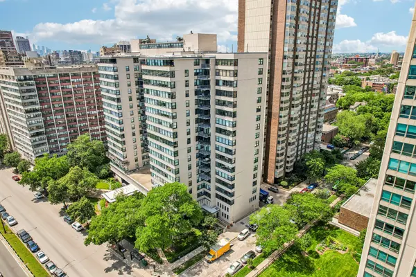 3440 N LAKE SHORE DR #12B, Chicago, IL 60657