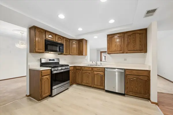 101 S Summit AVE #512, Park Ridge, IL 60068