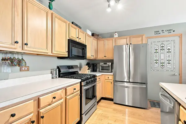 783 Manor RD, Crystal Lake, IL 60014