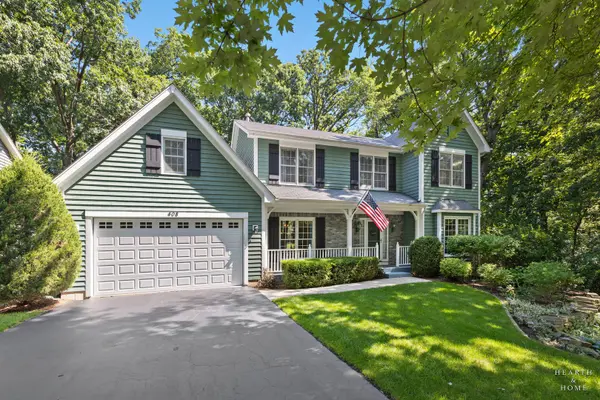 408 Kelly LN, Crystal Lake, IL 60012