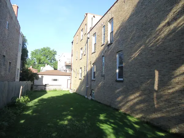 821-23 N Fairfield AVE, Chicago, IL 60622
