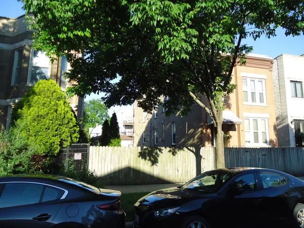 821-23 N Fairfield AVE, Chicago, IL 60622