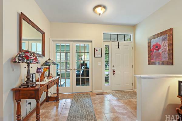 5952 Leeds RD, Hoffman Estates, IL 60192