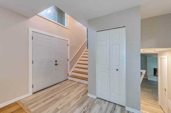 19025 Jodi TER, Homewood, IL 60430