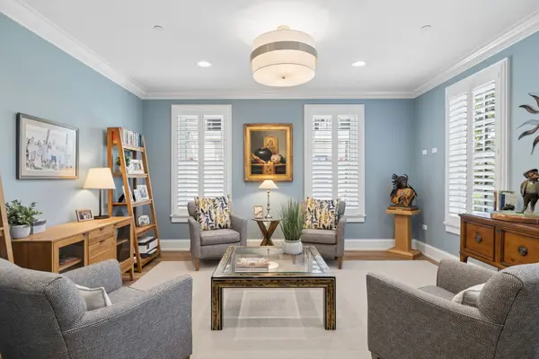 469 Aurora AVE #469, Naperville, IL 60540