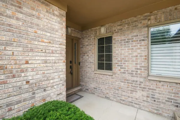 150 Santa Fe LN, Willow Springs, IL 60480