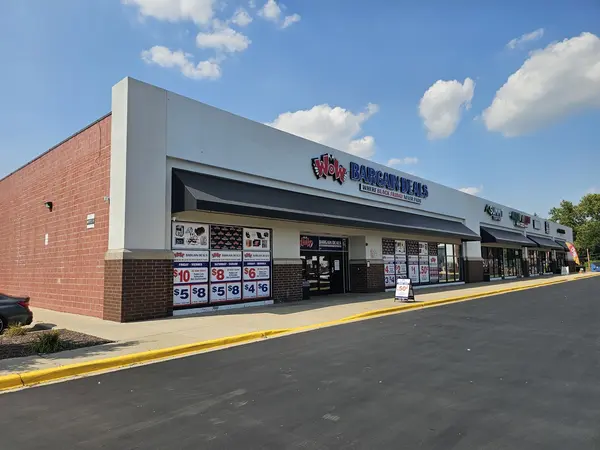 239 S Bolingbrook DR #1, Bolingbrook, IL 60440