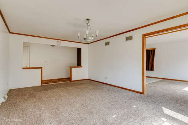1605 S MAIN ST, Lombard, IL 60148