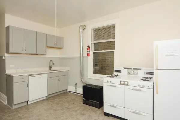 3426 N Lincoln AVE #2, Chicago, IL 60657
