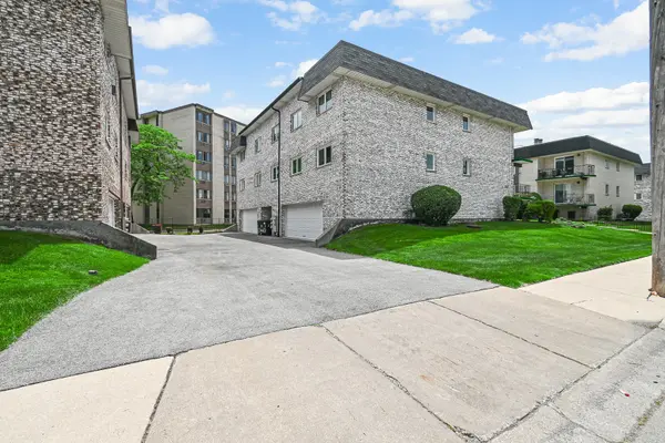 4011 W 97th ST #2N, Oak Lawn, IL 60453